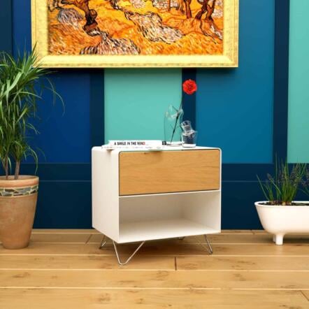 nachttisch-weiss-nachtkonsole-nachtschrank-nachtkaestchen-nachtkommode-holz-eiche-metall-modern-design-fly-high-3-schlafzimmer