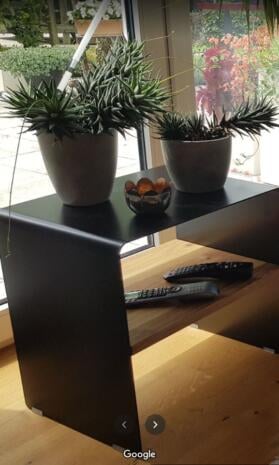 beistelltisch-schwarz-holz-eiche-metall-modern-design-massivholz-wildeiche-minimalistisch-mit-extra-ablage-stahlzart-google-maps-review