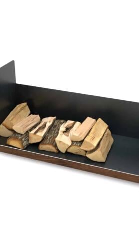 kaminholzregal-innen-metall-wohnzimmer-modern-design-brennholzregal-holz-nussbaum-elegant-kaminholz-aufbewahrung-schwarz-simply-timeless-13