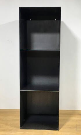 schallplattenregal-design-schwarz-wand-berlin-gebraucht-kaufen-metall-stahl-grau-haengend-modern-wohnzimmer-industrial-style-classic-018-stahlzart