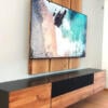 tv-lowboard-haengend-240-cm-modern-holz-eiche-massiv-design-schwarz-kabelfuehrung-massivholz-wildeiche-grau-industrial-breit-hifi-schubladen-wohnzimmer-akustikstoff-klappe-stahlzart