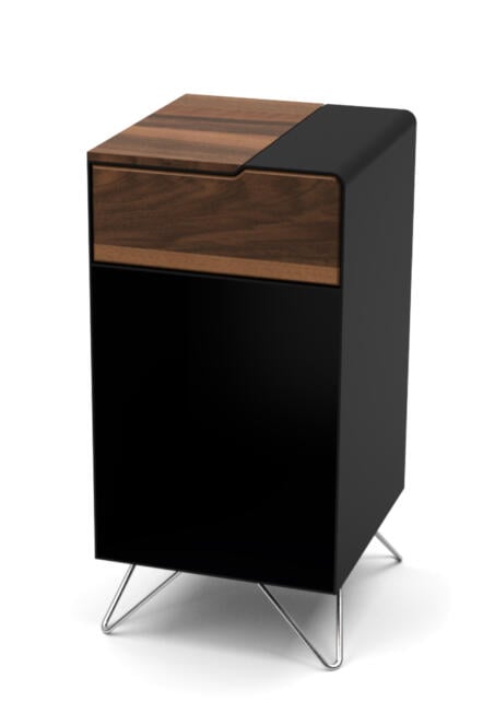 nachttisch-boxspringbett-schwarz-holz-metall-modern-hoch-schmal-schublade-bett-design-industrial-kommode-schlafzimmer-massivholz-nussbaum-mit-fuessen-hairpin-stahlzart-wave-1